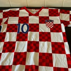 Luka Modric Croatia jersey. Youth large.